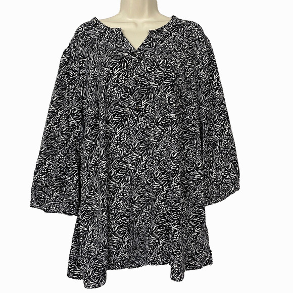 CJ Banks Top Women 2X Black White Animal Print Stretch Popover Tunic Lightweight - Picture 1 of 15